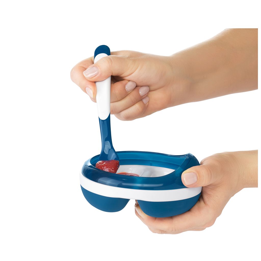https://tickledbabies.com/wp-content/uploads/2022/01/OXO-Tot-labeled-On-The-Go-Plastic-Feeding-Spoon-Set-Navy-Image08c.jpg